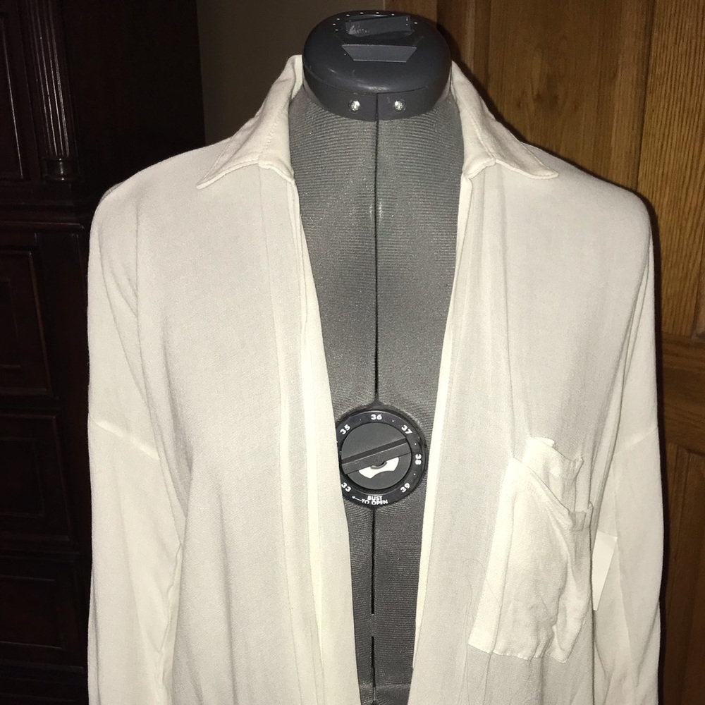 Charlotte Russe Rayon top - Picture 1 of 4